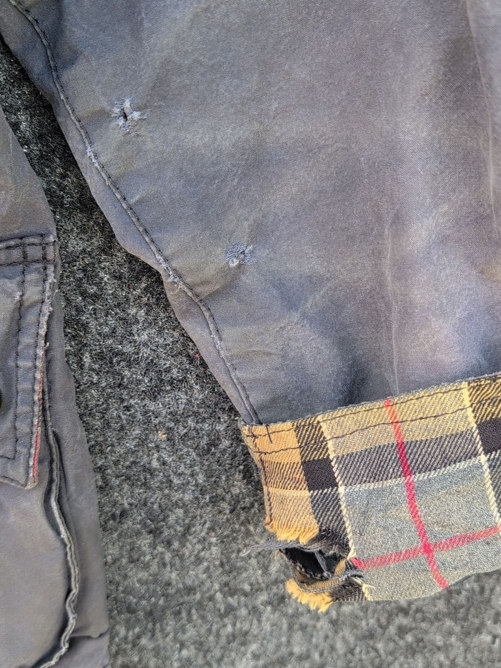 Barbour Beadnell Jacket Size 6 Gray Wax Tartan Plaid Corduroy Collar Faded Work - Picture 5 of 14